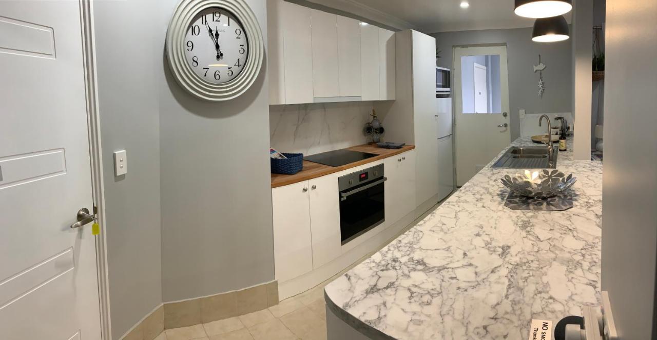The Hutt On Mandurah Marinaアパートメント エクステリア 写真